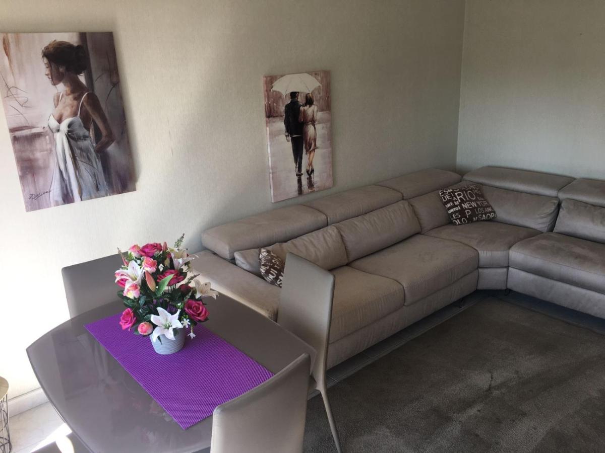 Superbe Appartement 3 Pieces Vue Mer Dans Une Residence Arboree 5 Min De La Mer Nice Exteriör bild