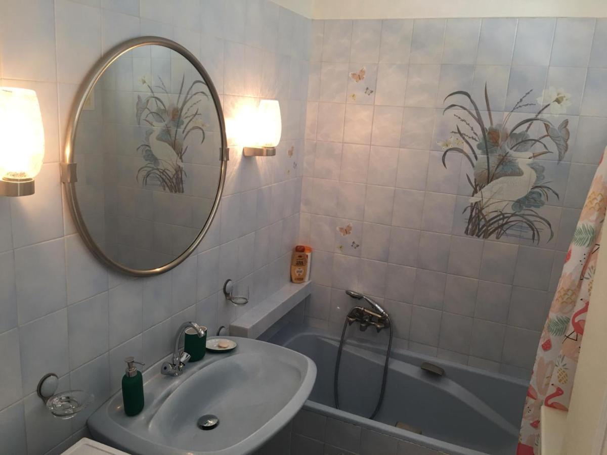 Superbe Appartement 3 Pieces Vue Mer Dans Une Residence Arboree 5 Min De La Mer Nice Exteriör bild