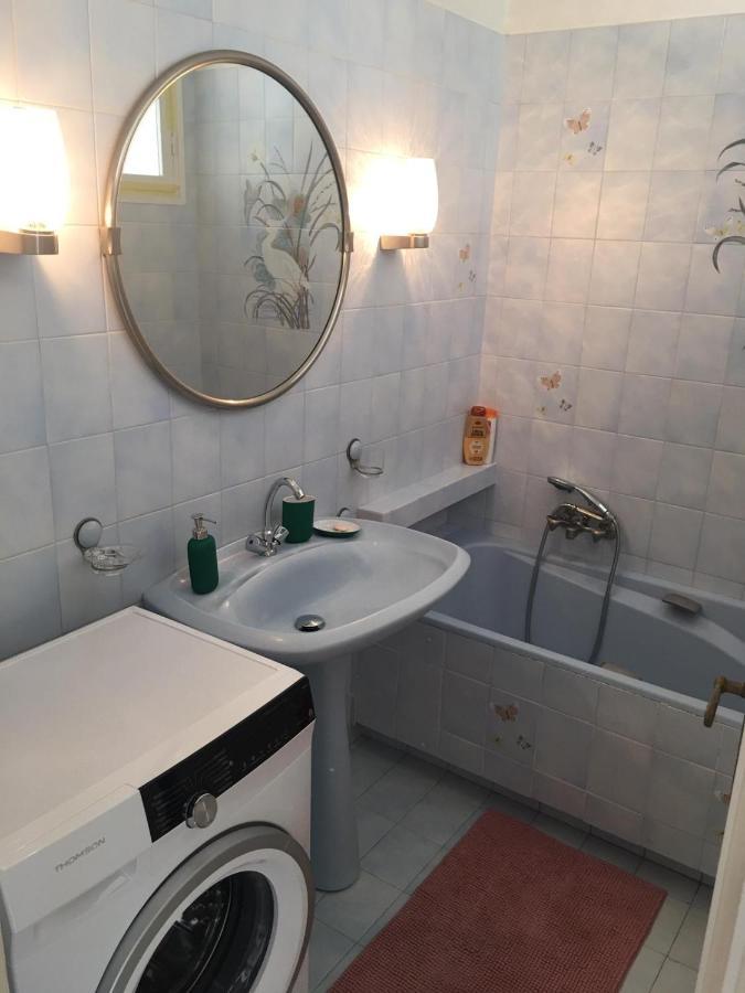 Superbe Appartement 3 Pieces Vue Mer Dans Une Residence Arboree 5 Min De La Mer Nice Exteriör bild